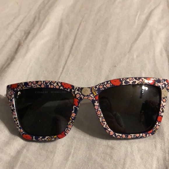 🎉🎉HP🎉🎉Coach shades-special Edition - Picture 2 of 7